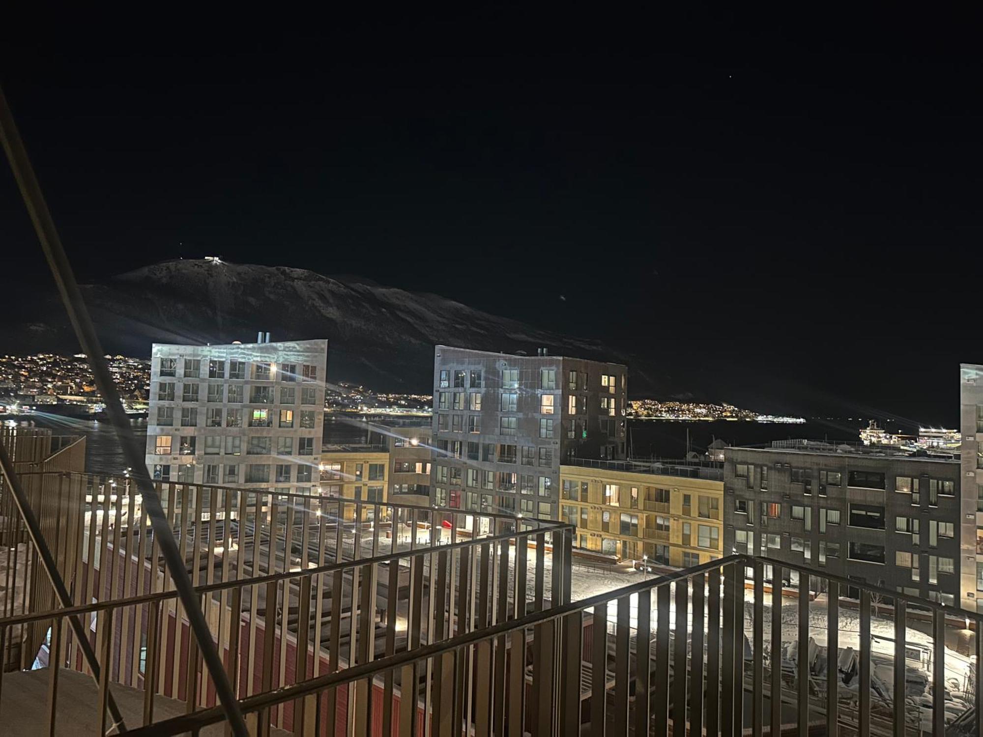 Thenorthernexplorer Penthouse ทรอมโซ ภายนอก รูปภาพ